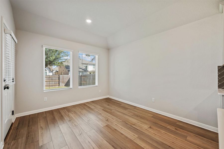 Spacious, unfurnished interior of a new home in Anthem, Kyle (Image 28).