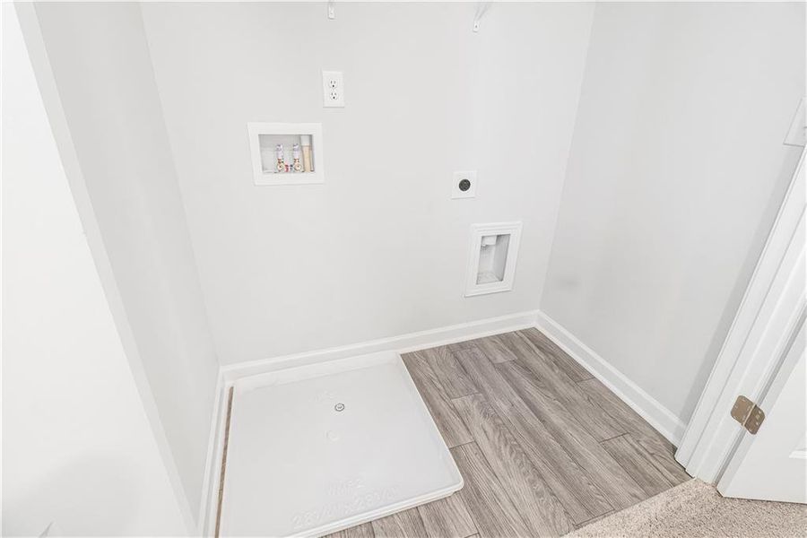 Spacious, unfurnished interior of a new home in , Fairburn (Image 23).