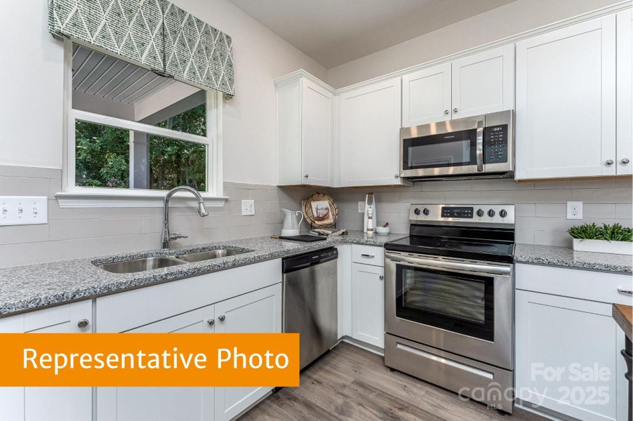 Image 5 of a home in Country Club Village. Image 5 of a home in Country Club Village.