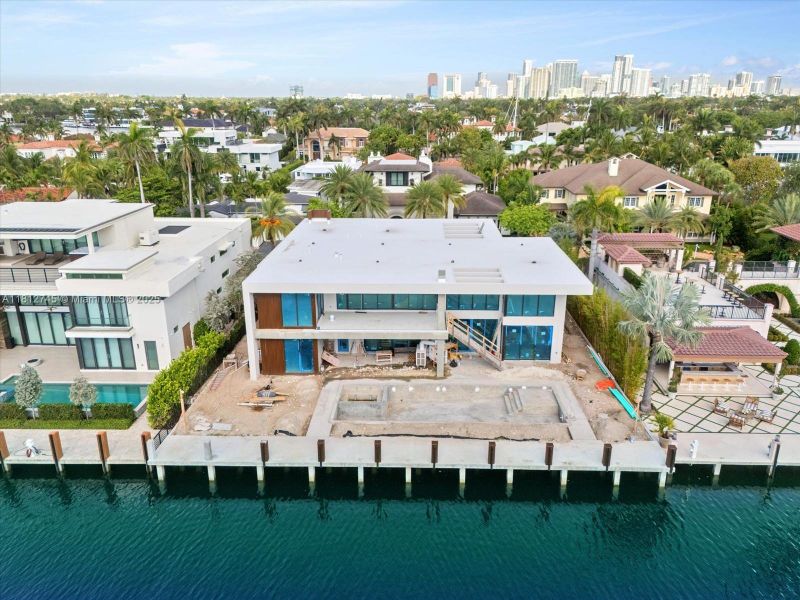 Image 6 of a home in .