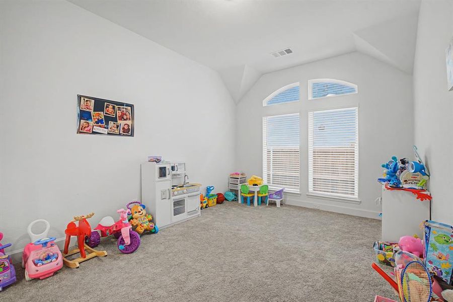 Furnished interior view inside a new home in North Sky, Celina (Image 8).