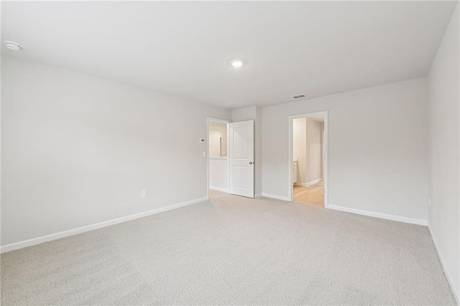 Spacious, unfurnished interior of a new home in Preserve at Mountain Creek, Pendergrass (Image 30).