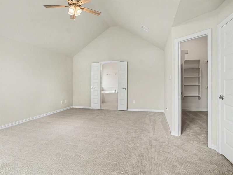 Spacious, unfurnished interior of a new home in Cole Crossing Estates, DeSoto (Image 24). Spacious, unfurnished interior of a new home in Cole Crossing Estates, DeSoto (Image 24).