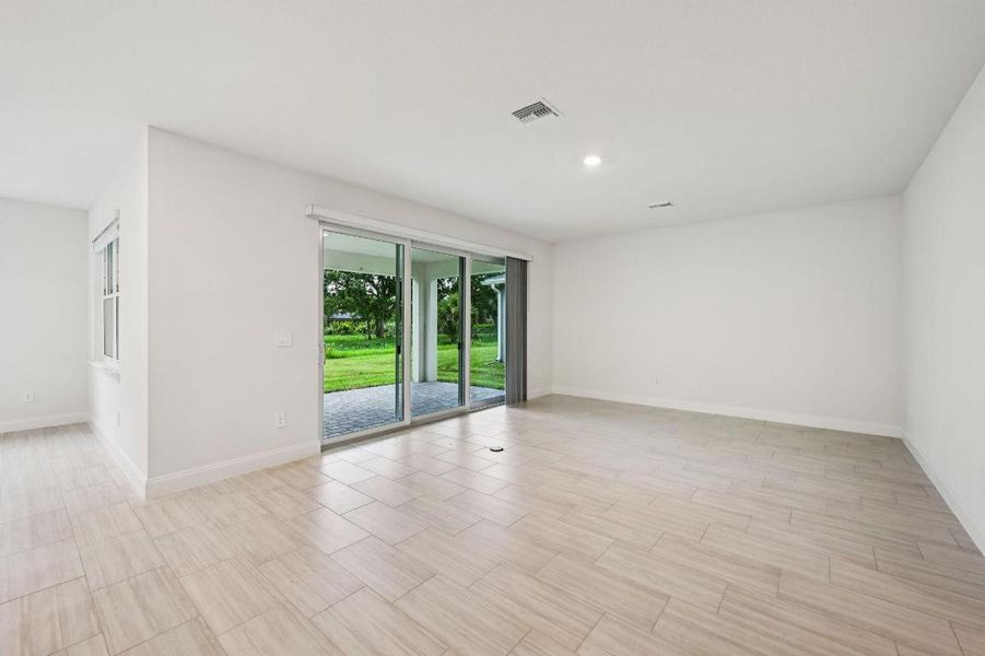 5649 Hampton Park Circle - 001 (5)