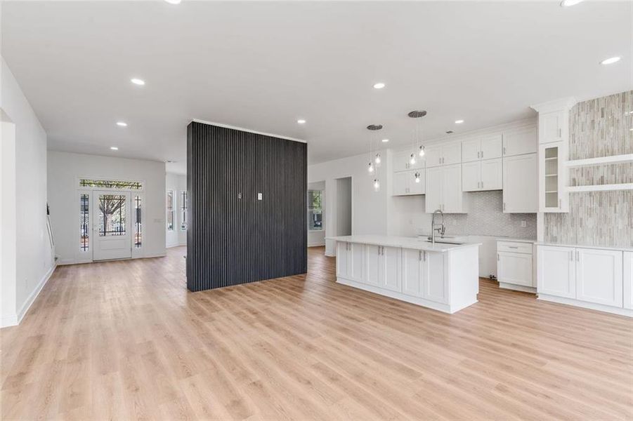 Spacious, unfurnished interior of a new home in , Douglasville (Image 21). Spacious, unfurnished interior of a new home in , Douglasville (Image 21).