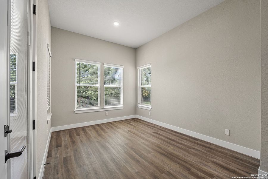Spacious, unfurnished interior of a new home in Arbors at Fair Oaks, Fair Oaks Ranch (Image 35). Spacious, unfurnished interior of a new home in Arbors at Fair Oaks, Fair Oaks Ranch (Image 35).