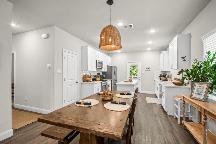 Furnished interior view inside a new home in , Conroe (Image 28).