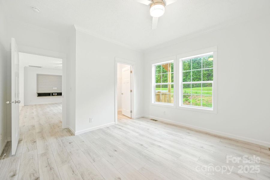 Spacious, unfurnished interior of a new home in , Statesville (Image 20).