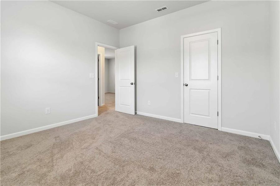 Spacious, unfurnished interior of a new home in , Atlanta (Image 20).