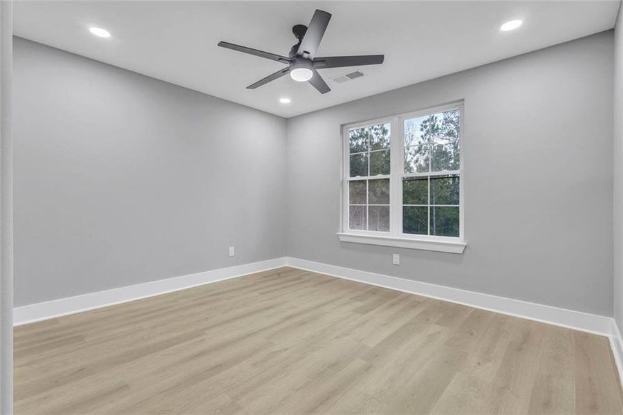 Spacious, unfurnished interior of a new home in , Fairburn (Image 30).