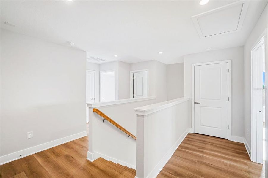 Spacious, unfurnished interior of a new home in , St. Petersburg (Image 39).