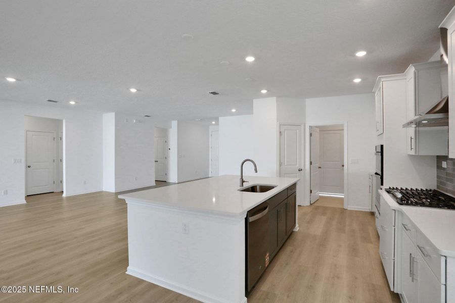 Furnished interior view inside a new home in Jennings Farm, Middleburg (Image 7).