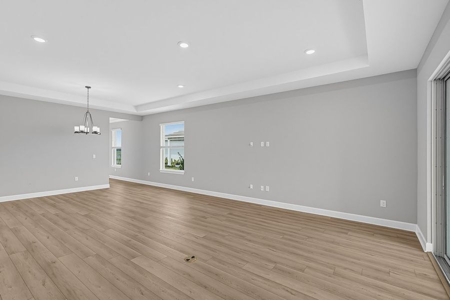 Spacious, unfurnished interior of a new home in Coasterra Community Group Page, Palmetto (Image 7).