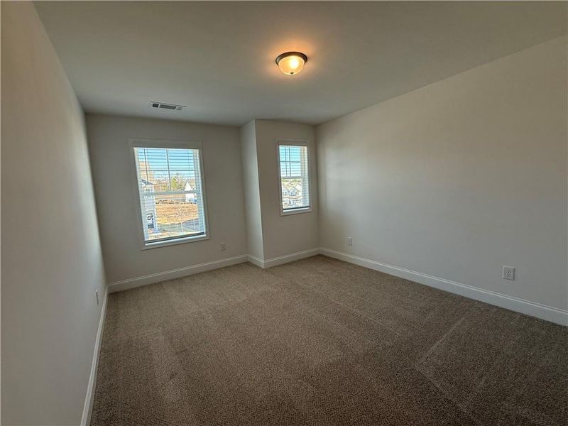 Spacious, unfurnished interior of a new home in Somerset at Riverbrook, Gainesville (Image 9).