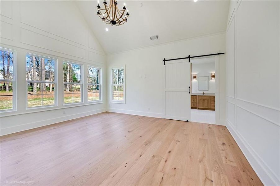 Spacious, unfurnished interior of a new home in , Jefferson (Image 16).