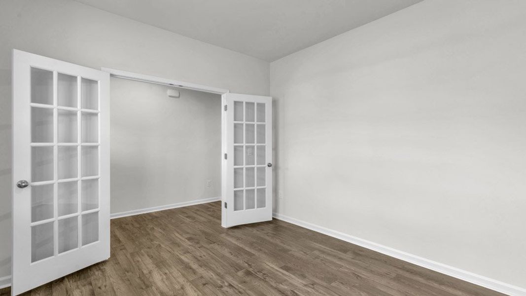 Spacious, unfurnished interior of a new home in Middleton, Greensboro (Image 12).