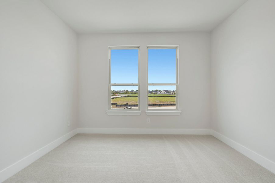 Spacious, unfurnished interior of a new home in Painted Tree, McKinney (Image 27).