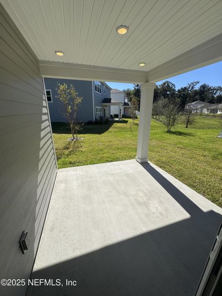 Exterior details and patio area of a home in Oak Creek Preserve, Jacksonville (Image 3). Exterior details and patio area of a home in Oak Creek Preserve, Jacksonville (Image 3).