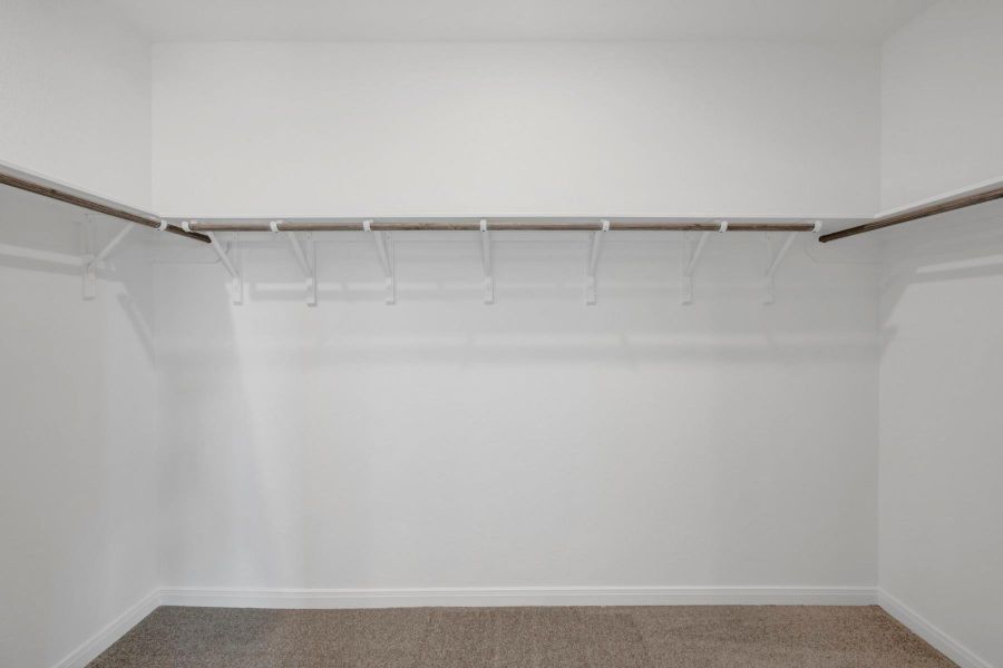 Spacious, unfurnished interior of a new home in Beacon Point at Lago Mar 50’ Homesites, Texas City (Image 33).