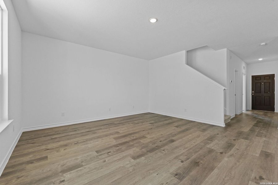 Spacious, unfurnished interior of a new home in Corley Farms, Boerne (Image 12).
