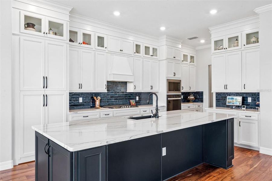 Furnished interior view inside a new home in Del Webb Minneola, Minneola (Image 14).