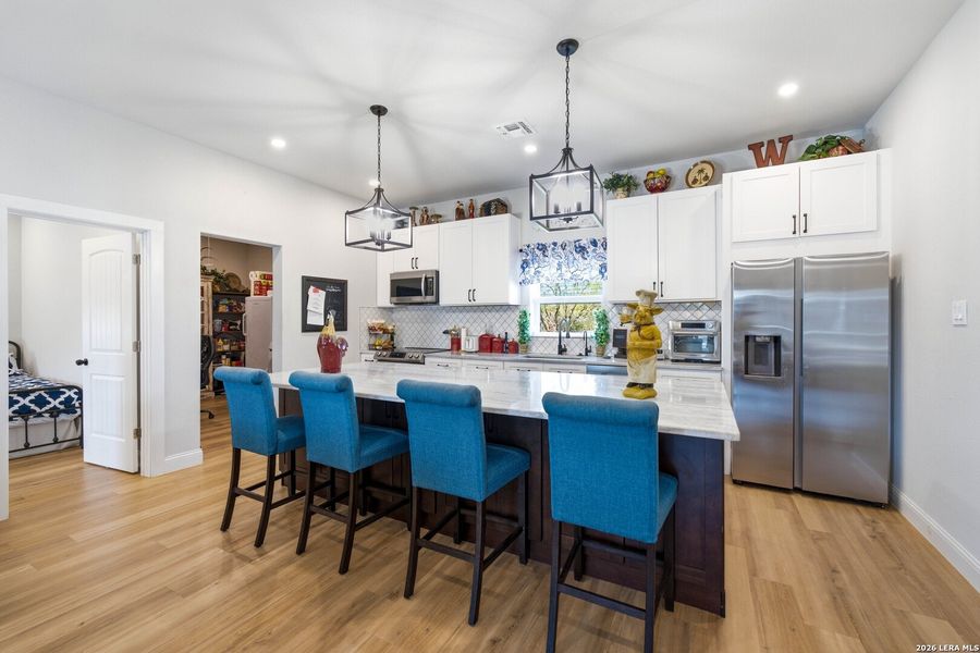 Furnished interior view inside a new home in , Runge (Image 21).
