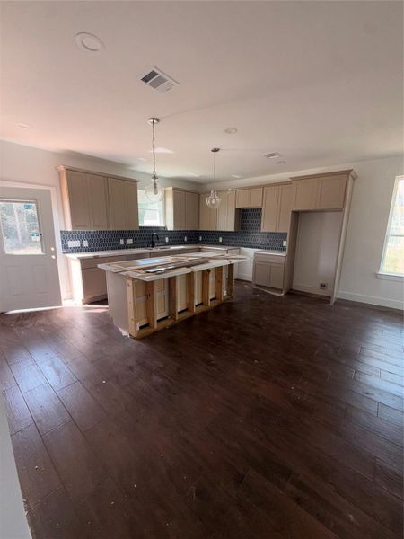 Image 15 of a home in .