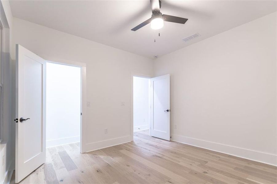 Spacious, unfurnished interior of a new home in , Monroe (Image 27).