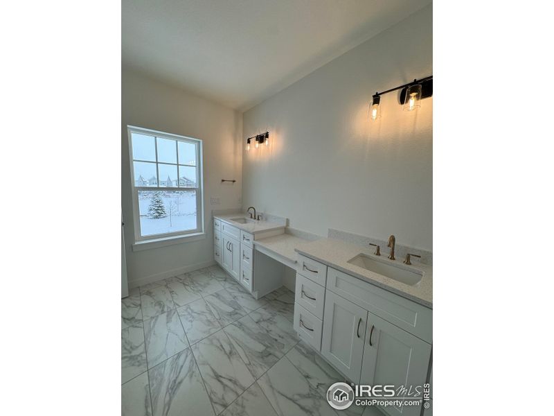 Image 27 of a home in .