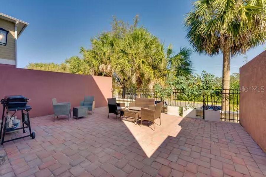 Front exterior of a new home in , Kissimmee, FL, highlighting curb appeal (Image 19). Front exterior of a new home in , Kissimmee, FL, highlighting curb appeal (Image 19).