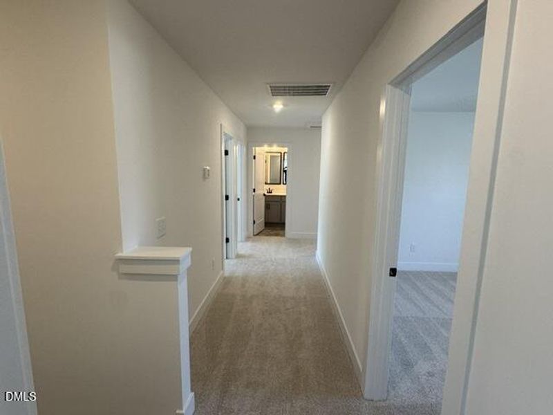 Landing / Hallway Up