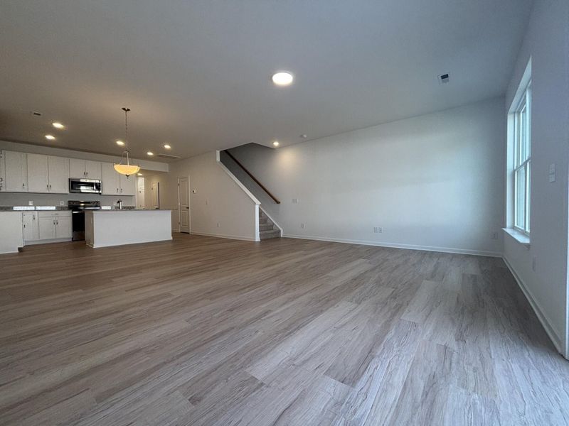 Spacious, unfurnished interior of a new home in CraigStone, Woodruff (Image 7).