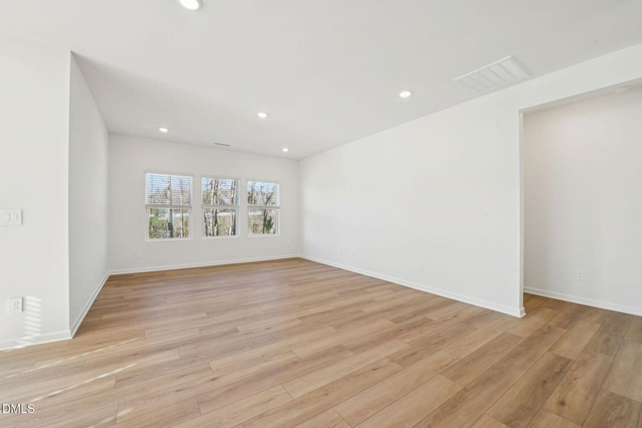 6-web-or-mls-Raleigh - Watkins Glen- 350