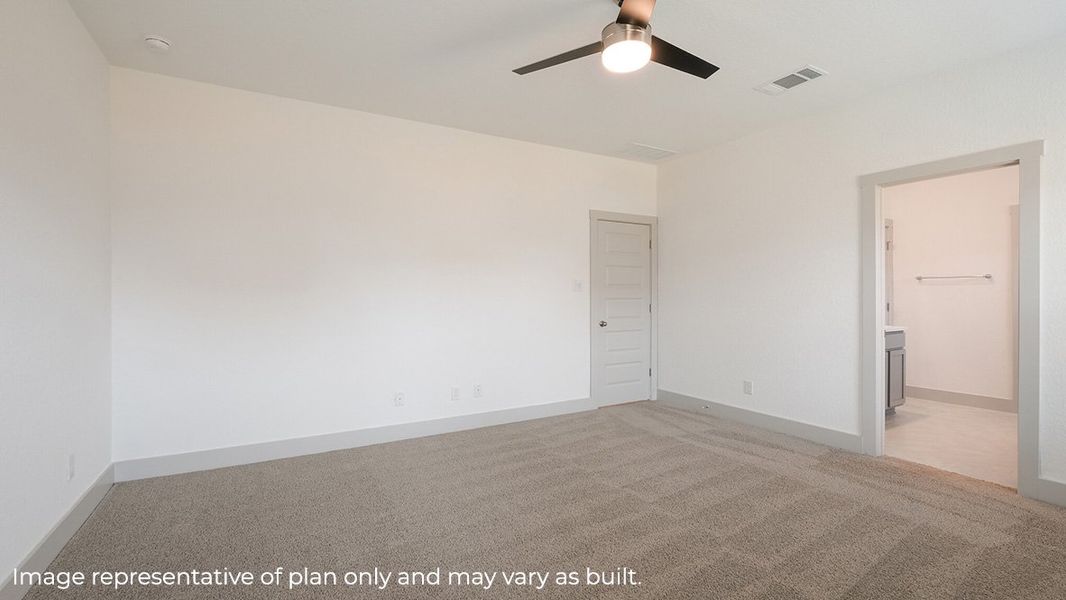Representative unfurnished interior of a home built from the The Quincy by D.R. Horton in Steele Creek, Cibolo (Image 16).
