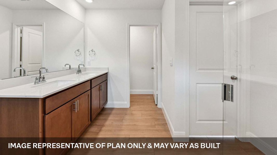 Representative furnished interior of a home built from the The Grayson by D.R. Horton in Riverview, Georgetown (Image 13).