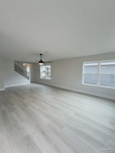 Spacious, unfurnished interior of a new home in Allison Acres, Cantonment (Image 11).