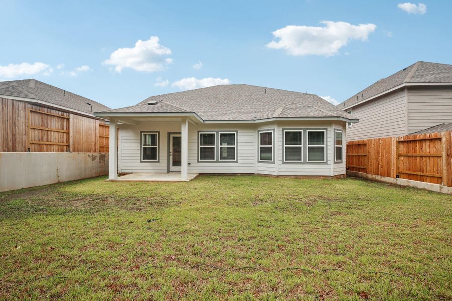 Image 47 of a home in Montgomery Oaks - Estate. Image 47 of a home in Montgomery Oaks - Estate.