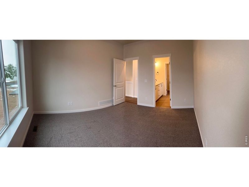 Spacious, unfurnished interior of a new home in , Johnstown (Image 10).