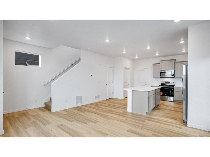 Spacious, unfurnished interior of a new home in Tailholt, Severance (Image 12).