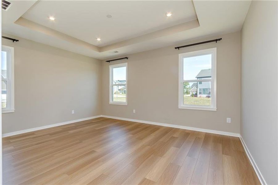 Spacious, unfurnished interior of a new home in Sweetbay Farm, Lawrenceville (Image 66).
