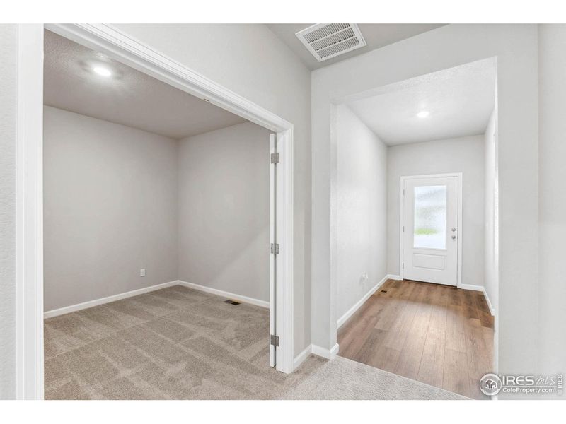 Spacious, unfurnished interior of a new home in Hidden Valley Farm, Severance (Image 10).