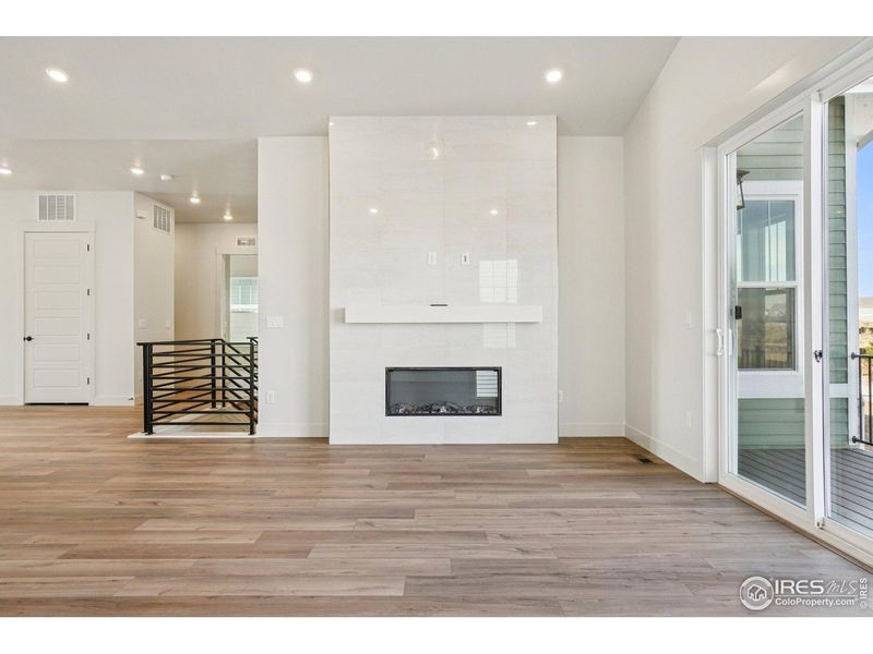 Spacious, unfurnished interior of a new home in Villa Collection, Fort Collins (Image 20).