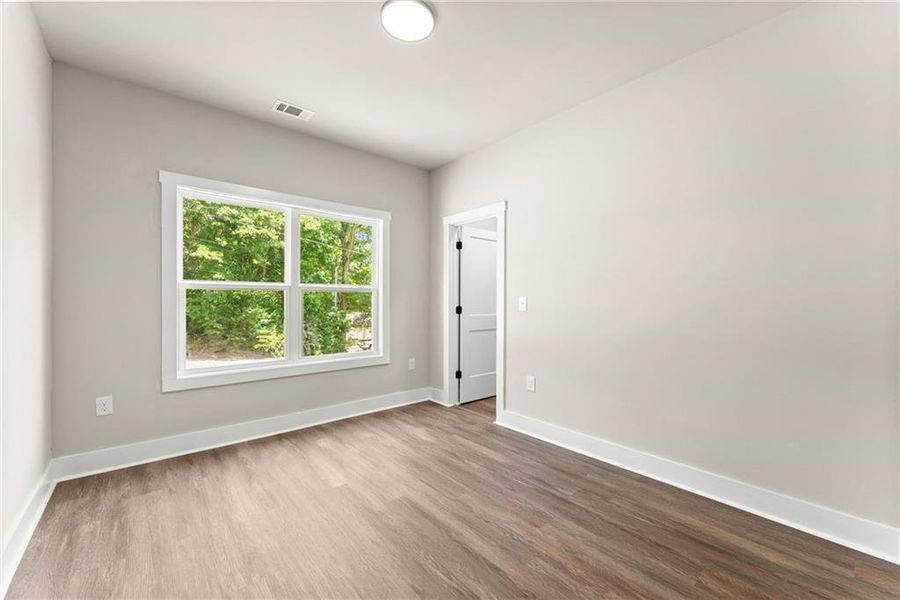Spacious, unfurnished interior of a new home in , Jefferson (Image 24).
