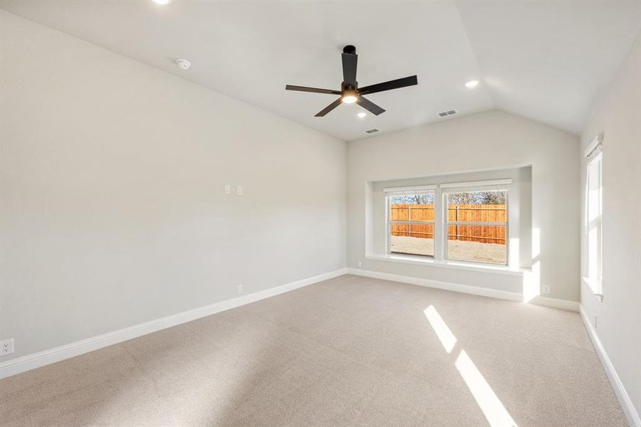 Spacious, unfurnished interior of a new home in The Grove, Midlothian (Image 34).