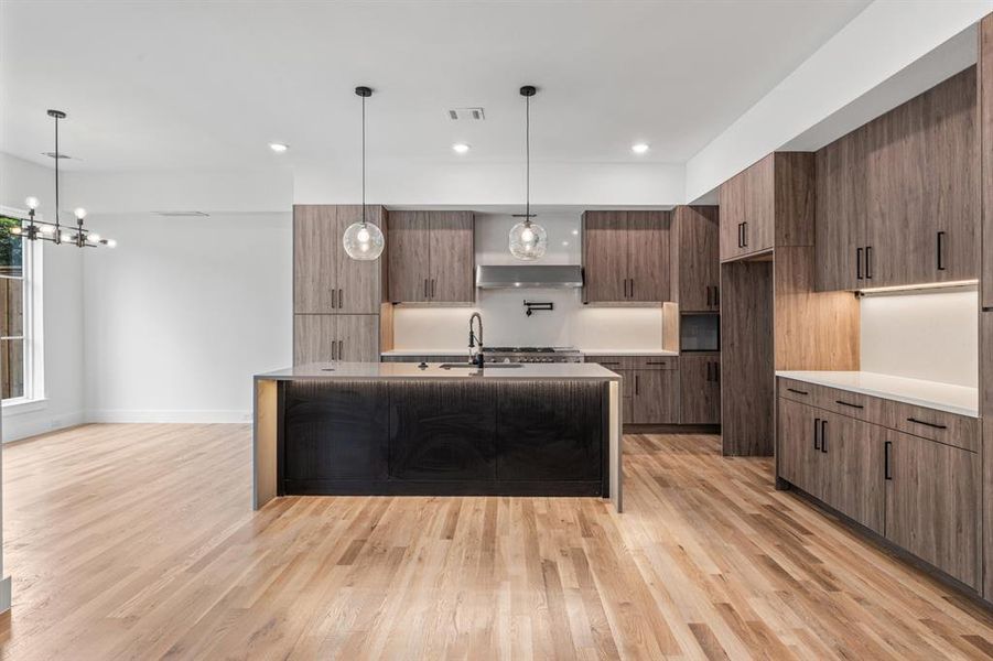 Furnished interior view inside a new home in , Dallas (Image 5).