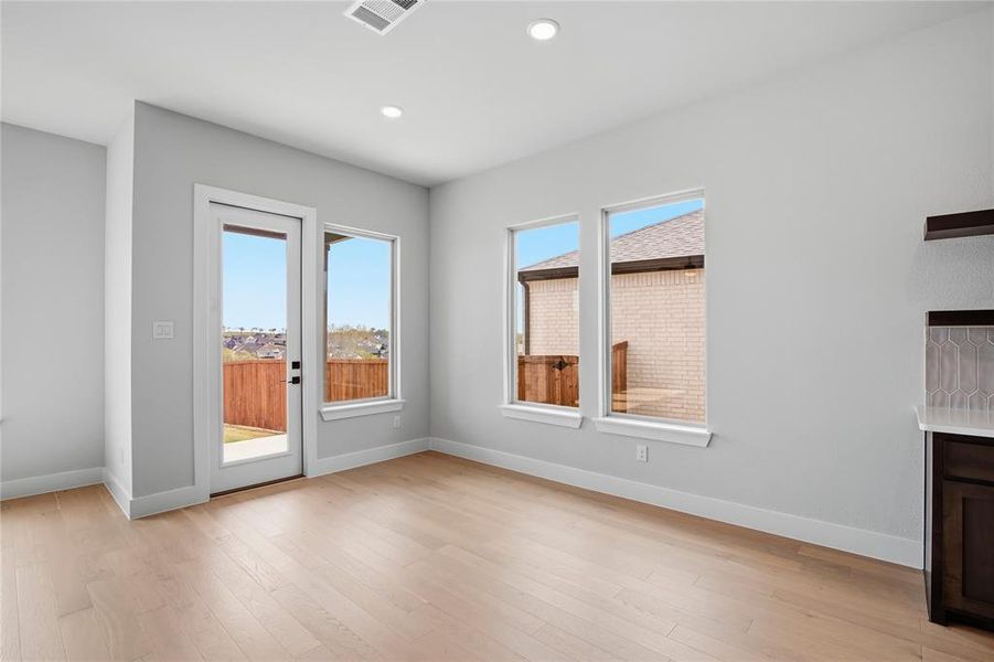 Spacious, unfurnished interior of a new home in Talon Hills, Fort Worth (Image 21).