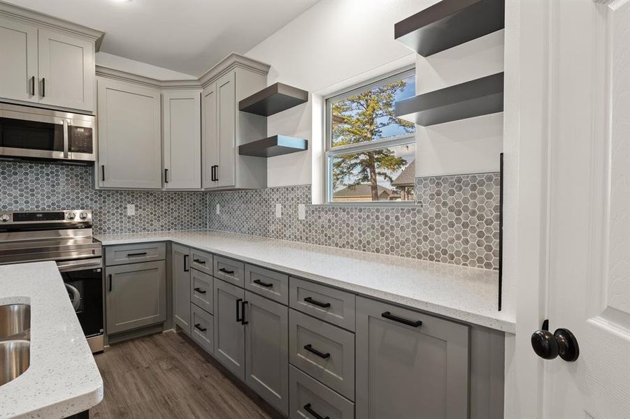 Furnished interior view inside a new home in , Pittsburg (Image 5).