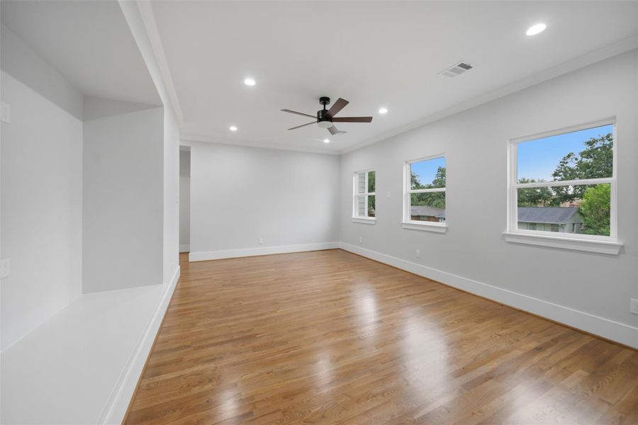 Spacious, unfurnished interior of a new home in , Houston (Image 22).