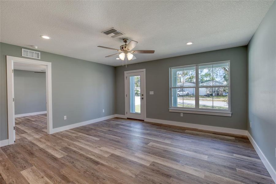 Spacious, unfurnished interior of a new home in , Ormond Beach (Image 31).