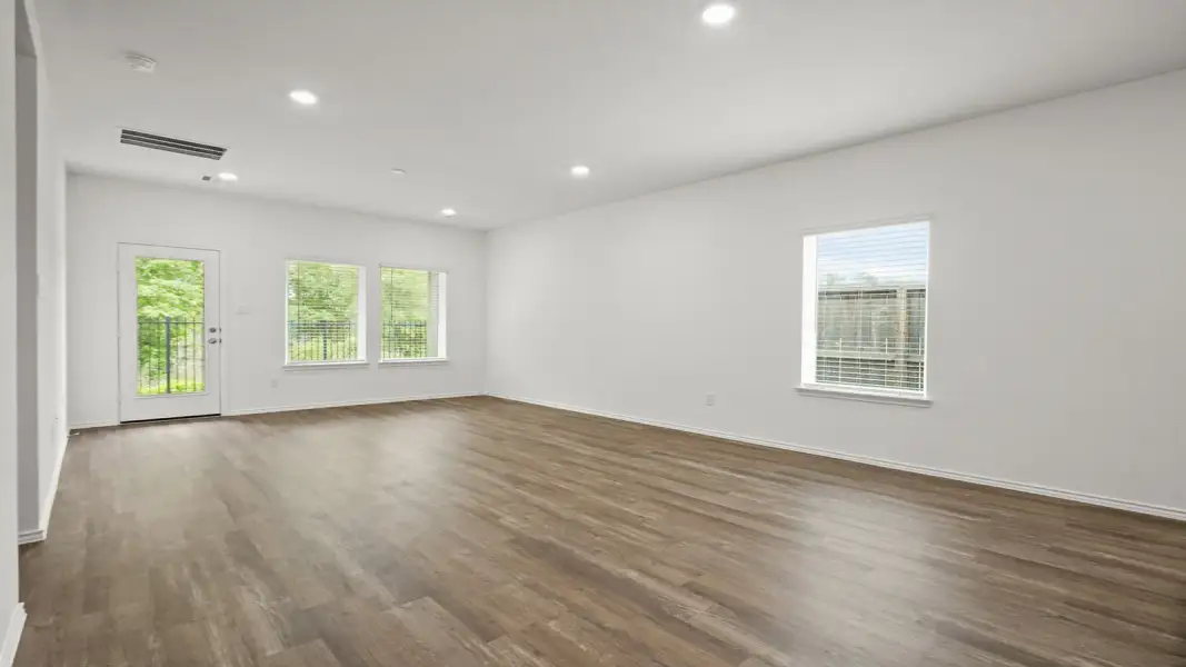 Spacious, unfurnished interior of a new home in The Canopies, Splendora (Image 10). Spacious, unfurnished interior of a new home in The Canopies, Splendora (Image 10).